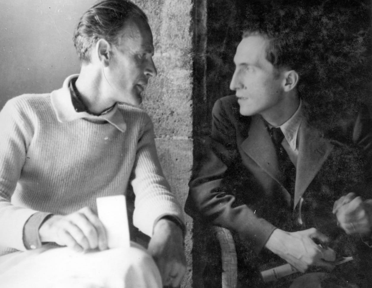Avec le poète Pierre Emmanuel (Lourmarin, septembre 1941).